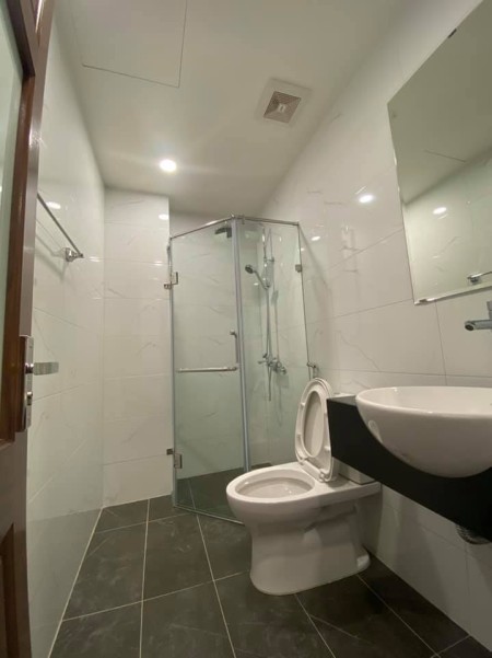 Siêu hót Hai bà trưng, nhà mới chưa bóc tem, thiết kế hiện đại, 5 tầng, mặt tiền 3.8m