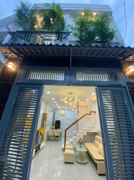 Thanh lý gấp sau dịch Ngô Đức Kế p12, Quận Bình Thạnh giá bán 3.62 tỷ, sổ sẵn pháp lý đủ