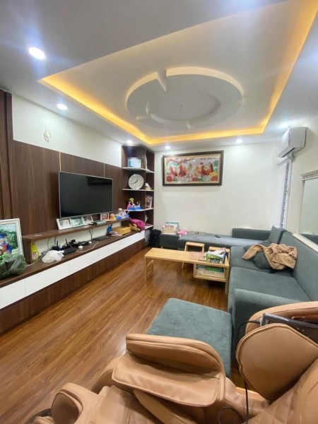 Bán Nhà Quan Nhân 50m, Mt 4m, nhỉnh 4 tỷ, ngõ ô tô, đầu tư bất chấp, giá cực hiếm