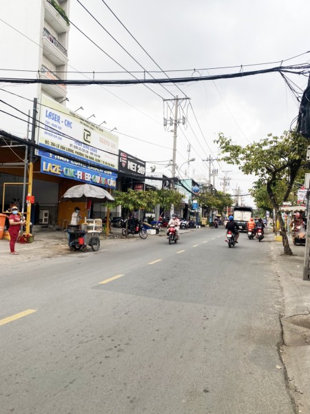 Bán nhà mặt tiền đường Lê Văn Lương, phường Tân Hưng, Quận 7 sổ hồng riêng, giá tốt