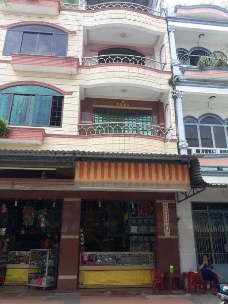 Mặt bằng kép cho thuê ơ tại trung tâm thành phố Trà Vinh liên hệ 0563852648, khu sầm uất