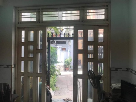 Bán nhà hẻm xe hơi an ninh, đúc kiên cố 3 tầng, thông thoáng, tặng nội thất xịn, giá bán 5.8 tỷ