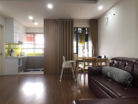 Bán gấp CHCC căn góc tại The Vesta. DT: 74m2, 3PN+ 2WC giá chỉ 1500tr. LH: 0393658814.