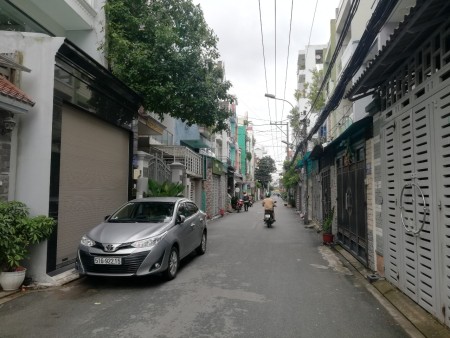 Nhà 3 tầng kiên cố, hẻm xe hơi tránh. Phan Huy Ích, Quận Tân Bình giá bán chỉ 4,3 tỷ
