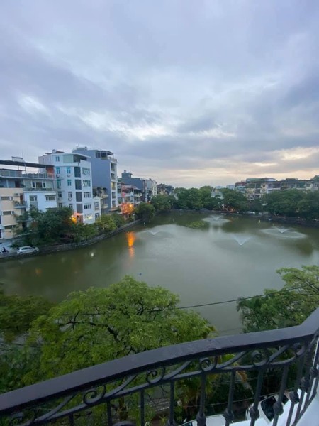 Võ Thị Sáu 55/60m đúc kiên cố 5 tầng, mặt tiền 3.7m siêu phẩm phân lô, view hồ