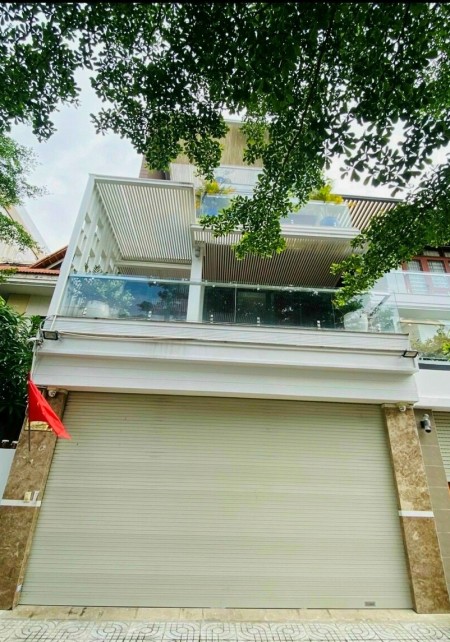 Bán nhà mặt tiền Tân Khai (CMT8), dtsd 29m2, giá 4tỷ6 giảm gấp còn 4tỷ2, Quận Tân Bình