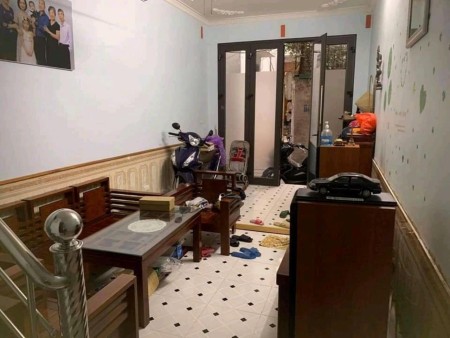 Bán nhà Vũ Tông Phan, Nhà rộng giá phải chăng, nội thất có sẵn, diện tích 61m2 chỉ 3.75 tỷ