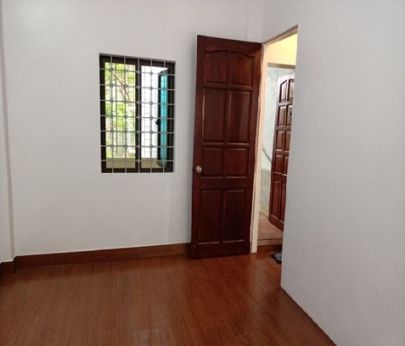 Cần Bán Nhà Chùa Láng, kinh doanh văn phòng, ô tô, giá 18.5 tỷ liên hệ 0822065998