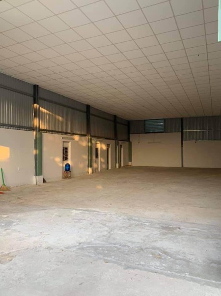 Cho thuê xưởng 360m2, Tân Phú, gần ngã Tư Bốn xã, giá 35 triệu, thương lượng, xe tải