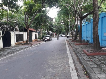 Bán nhà khu đô thị Định Công, đường rộng kinh doanh tốt, giá 13 tỷ liên hệ 0966528234