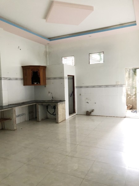 Cần cho thuê nhà 1 trệt 1 lầu, ngay chợ khu dân cư Thuận Giao giá bán 12 triệu/tháng