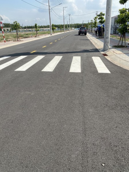 Đất nền ngay TT thị xã Bến Cát diện tích 5x20, sổ hồng riêng, cơ sở hạ tầng hoàn thiện