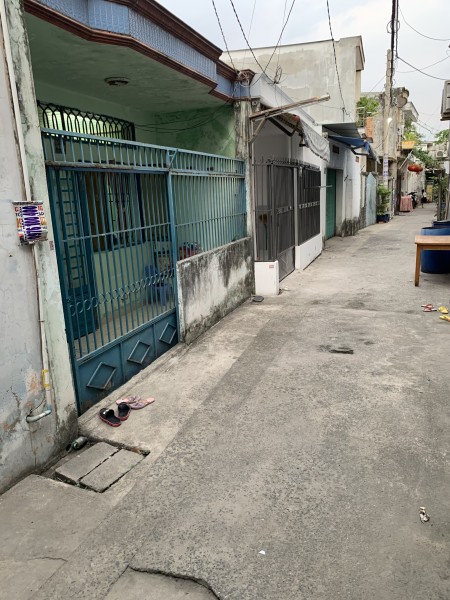 TÔi cần bán gấp căn nhà cấp 4, hẻm an ninh 77/1 Trần Thị Hè, Hiệp Thành, Quận 12
