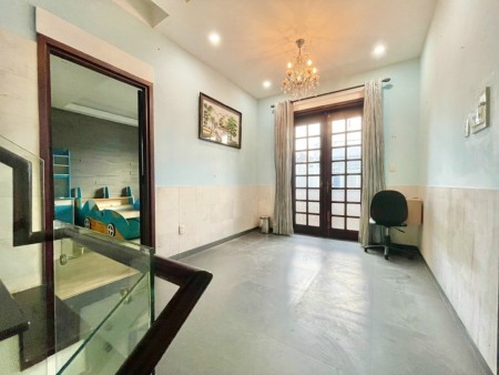 Bán biệt thự đẹp góc 2 mặt tiền Phường Hiệp Bình Chánh, thành phố Thủ Đức giá 11.5 tỷ