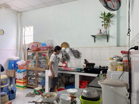 Ngộp bank cần bán nhà Vườn Lài hẻm 5m, diện tích sử dụng 83m2, chỉ 7.x tỷ lh 0896721788