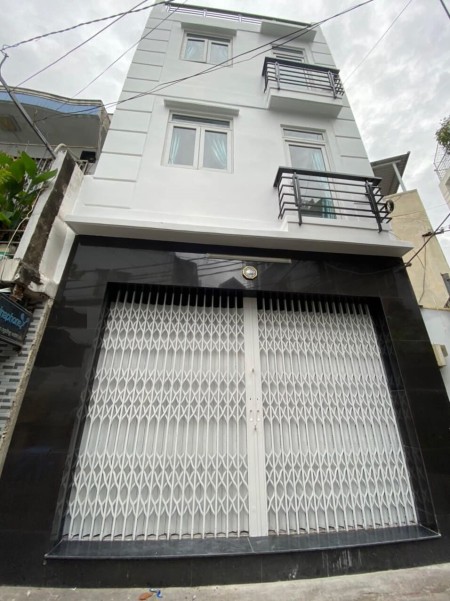 Bán nhà Ni Sư Huỳnh Liên, diện tích sử dụng 23m2, nhà rộng đẹp giá rẻ, giá bán 2 tỷ 74