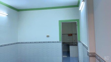 Nhà giá rẻ diện tích sử dụng 64m2 giá chỉ 6,4ty hẻm 1 xẹt Lạc Long Quân P5 Quận 11