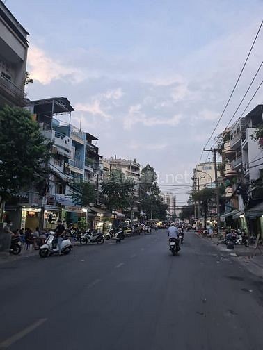 Nhà giá rẻ hẻm xe ra vào thoải mái 1/ Bạch Vân Quận 5 diện tích 23m2 giá bán 3.5 tỷ, lhcc