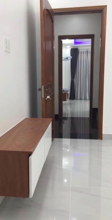 Phạm Văn Chiêu hẻm xe hơi tránh, 68m2, 4 tầng chỉ 6.4 tỷ - LH 0368969178