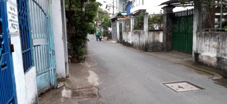 Nhà nguyên căn trống suốt diện tích sử dụng 5*30 1 trệt 1 lầu cho thuê giá 15 triệu/tháng