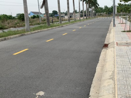 Chỉ với 10 triệu/m2 sở hửu ngay đất ngộp mặt tiền thổ cư 100% chính chủ không qua cò lái