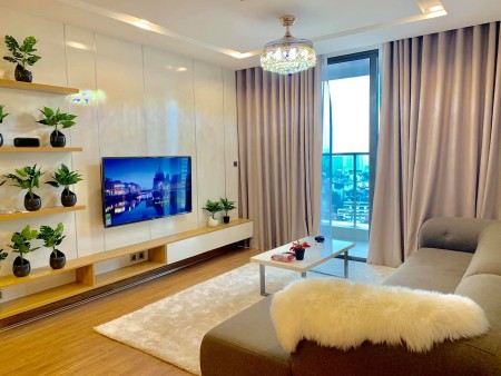 Bán căn hộ M2 Vinhome Metropolis Kim Mã Quận Ba Đình dtsd 126m2, 3PN căn góc giá 14 tỷ