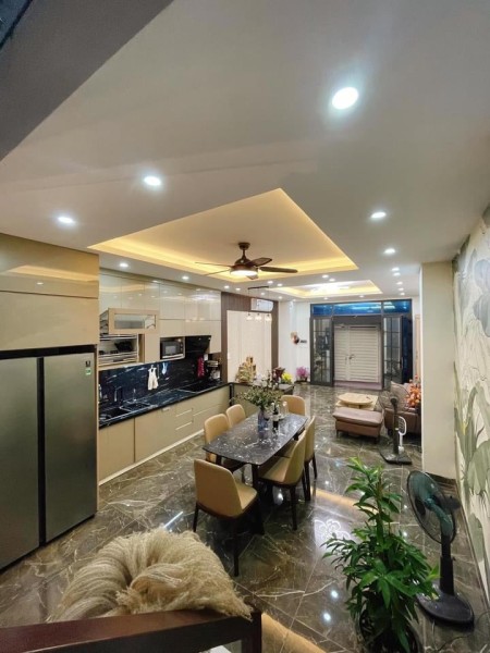 Bán nhà nguyên căn cực đẹp Quận Ba Đình, rất gần Lott chủ tự xây tâm huyết để ở, lhcc