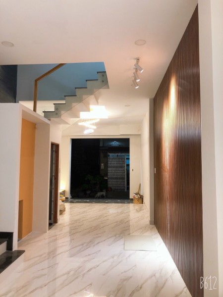 Bán gấp nhà mới xây 4x14 1 trệt 3 lầu HXH tại Võ Văn Vân P Tân Tạo Q Bình Tân
