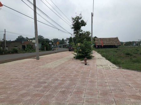 Đất ngộp sau dịch ngân hàng giải ngân, pháp lí chính chủ, bàn giao đầy đủ giấy tờ, khu dân trí