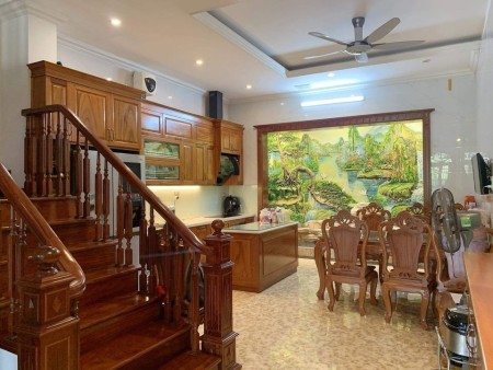 Bán nhà đẹp phố Xã Đàn diện tích sử dụng 55m2 ngõ nông gần phố giá nhỉnh 4 tỷ