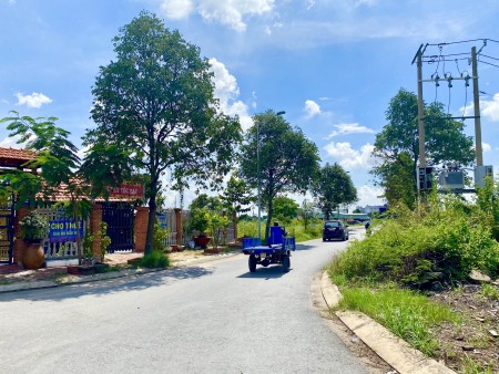 Bán nhanh lô đất 220m2, ngay khu dân cư Vĩnh Phú, khu bờ sông thoang mát, giá 30 triệu/m2