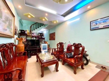 Bán nhà Văn Quán 4 tầng vị trí hiếm, ngõ ô tô tránh đường 19/5 33m2 bán 2,65 tỷ.
