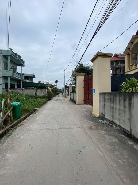 Cần tiền bán gấp lô đất siêu đẹp xóm thôn Nghiêm Xá, cách khu công nghiệp 1km
