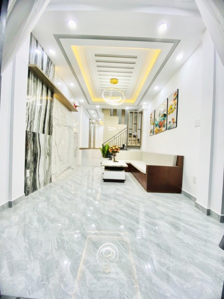 Chính chủ bán nhà cách đường Huỳnh Tấn Phát 50m, Phường Tân Thuận Đông, Quận 7