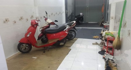 Tim nữ ở ghép trong nhà nguyên căn Quận 11 giá bao rẻ 1.3 triêu/tháng, có ban công