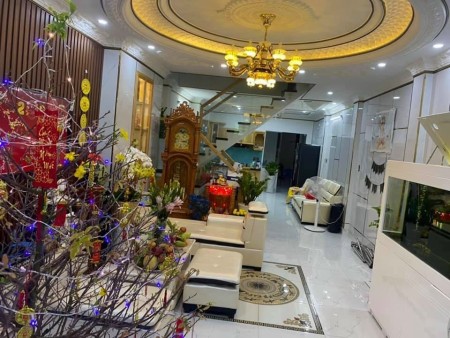 Bán nhà nhỏ siêu sang đường số 13, diện tích 4x16m, giá bán 5 tỷ 4 thương lượng khu dân cư