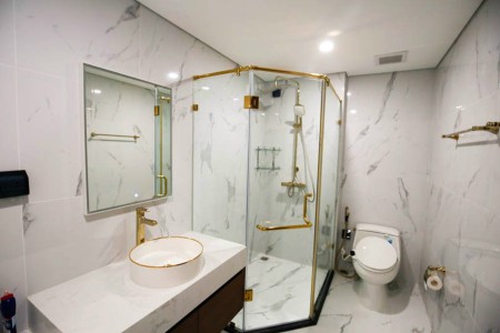 Cần bán căn hộ ở CC Rivera Park - 69 Vũ Trọng Phụng, 72m2 có 2 PN 2 WC, nhà mới 100%. LH E Linh ạ