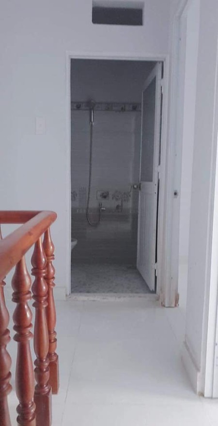 Hẻm 4m, gần xe hơi tránh, diện tích 30m, Tân Thới Hiệp Quận 12, ngang 4x6.5, 2 tầng chỉ 2 tỷ