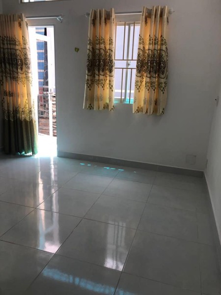 Bán nhà nguyên căn hẻm thẳng một trục cách mặt tiền Trần Khắc Chân, dt 20m2, giá chỉ 3.2 tỷ