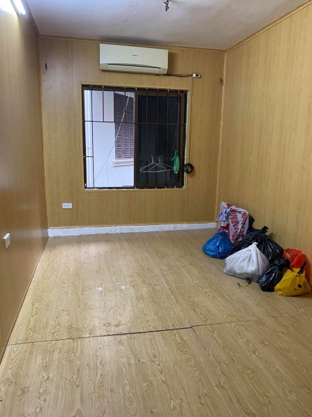 Bán nhà 4 tầng Phố Núi Trúc - Giảng Võ, ô tô đỗ cửa giá bán 2,64 tỷ lh 0961553266