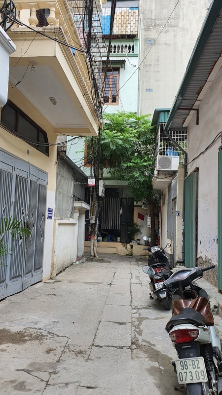 Q. Hai Bà Trưng: Nhà mới cần bán diện tích 38m2, 4 tầng mặt tiền 4,6m, giá chỉ từ 4,55Tỷ