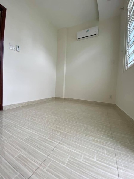 Bán nhà nguyên căn vị trí đắc địa ngay công viên Khánh Hội, khu dân cư an sinh, giá bán 4.35 tỷ