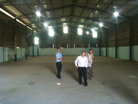 Cho thuê nhà xưởng dt: 600m2 giá 25 triêu/tháng. đường thạnh xuân 25, quận 12. lh: 0903.629.839