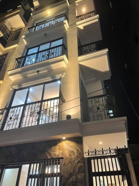 Bán gấp nhà ngõ 108 Nguyễn Trãi, Thanh Xuân,DT 35M, 5 TẦNG, MT 5m, giá bán 3.05 tỷ.
