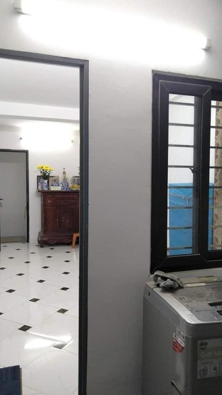 Cần bán nhà nguyên căn chính chủ mặt phố vị trí đắc địa, ô tô qua lại thuận tiện, sầm uất