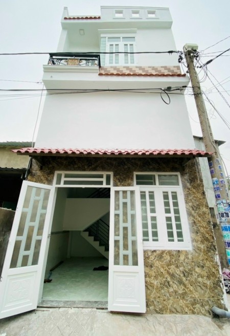 Nhà Lý Thường Kiệt diện tích 21m2, nhà mới 3 tầng, nở hậu, hẻm xe hơi giá chốt 2tỷ600