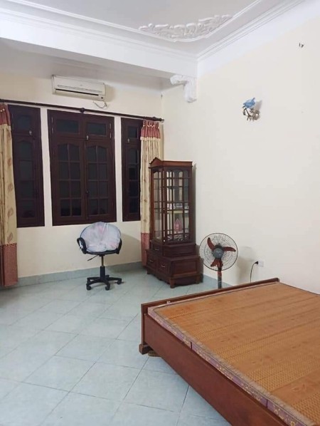 Bán nhà nguyên căn đẹp diện tích to giá tiền nhỏ 1 bước ra phố, giá bán 4.85 tỷ, sổ sẵn
