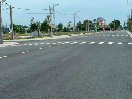 Đất 3 mặt tiền, sổ riêng thổ cư 100% pháp lý đầy đủ, khu dân cư hiện hữu, giá 1.399 tỷ