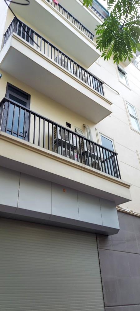 Bán nhà mới toanh ngõ rộng 10m ra đường lớn, 175 Lạc Long Quân, Quận Tây Hồ, lhcc