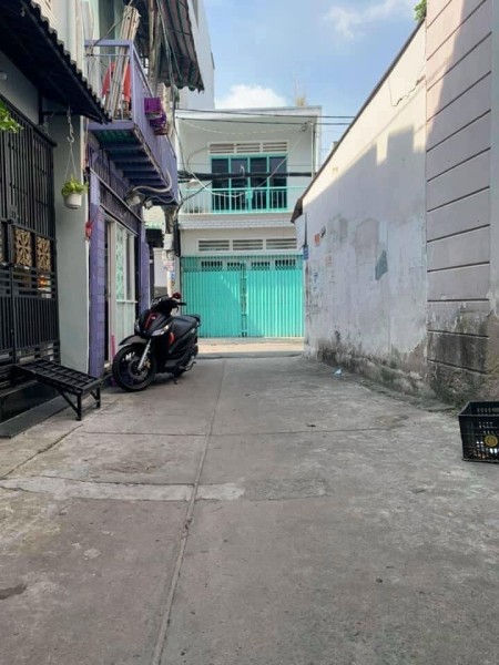 Nhà Bình Thạnh giá Gò Vấp hẻm xe hơi 3 tầng đúc chắc chắn, ngang 5m, cực đẹp, vào ở ngay